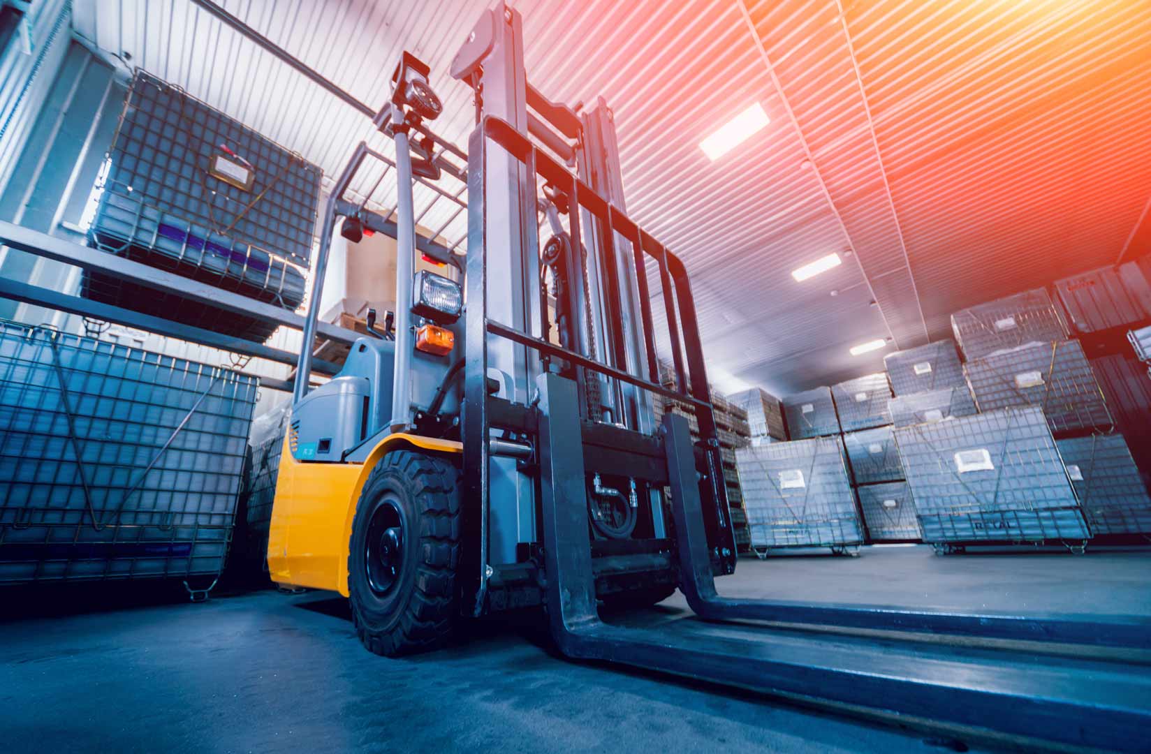 What You Should Know Before Renting a Forklift
